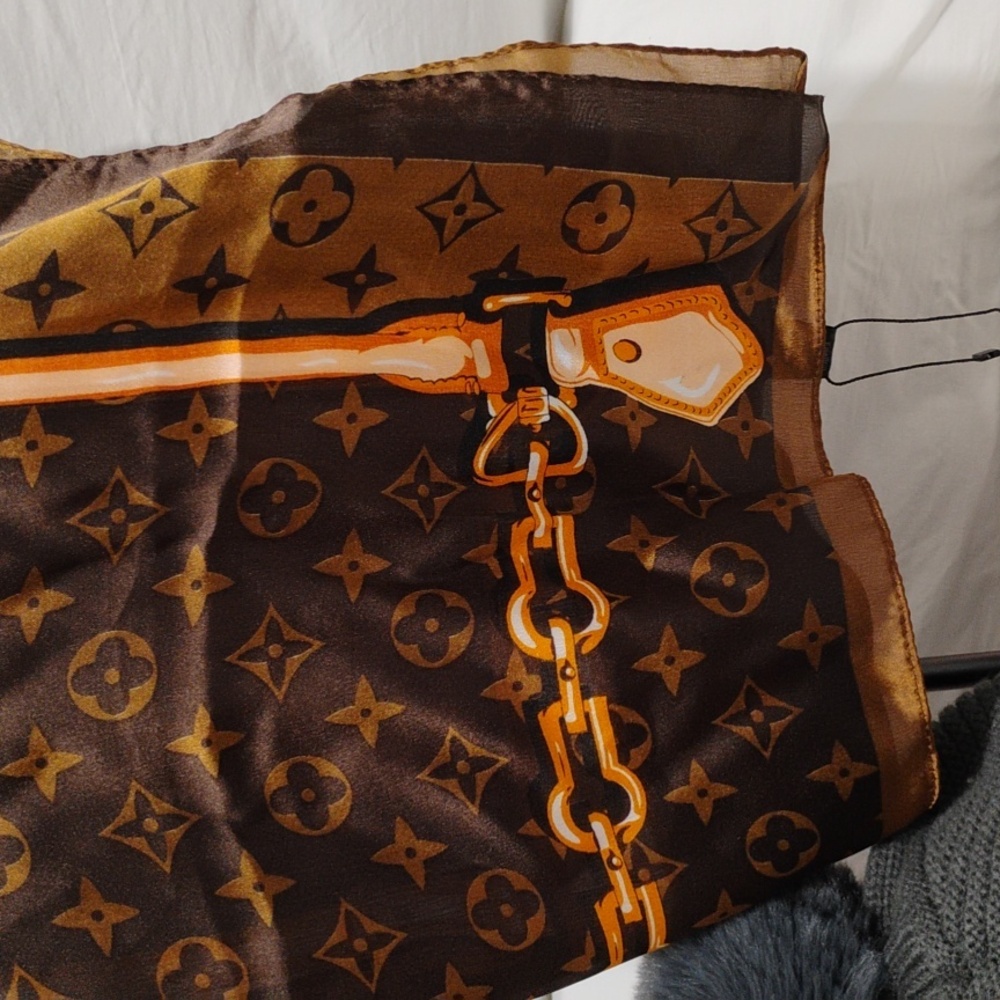 (#2) NWT Large Silk Scarf & Adorable Fashion Beanie - Picture 3 of 7